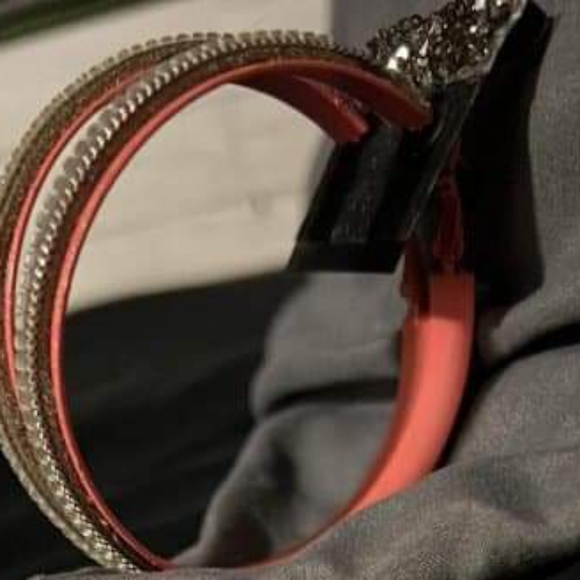 Earrings - Picture 3 of 3